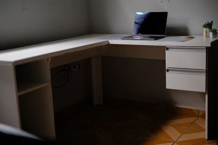 Escrivaninha Branca - Foto 3