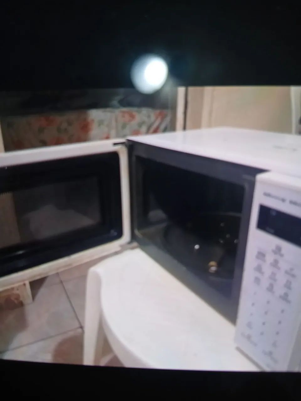 MICRO-ONDAS PANASONIC 20LT - Foto 2