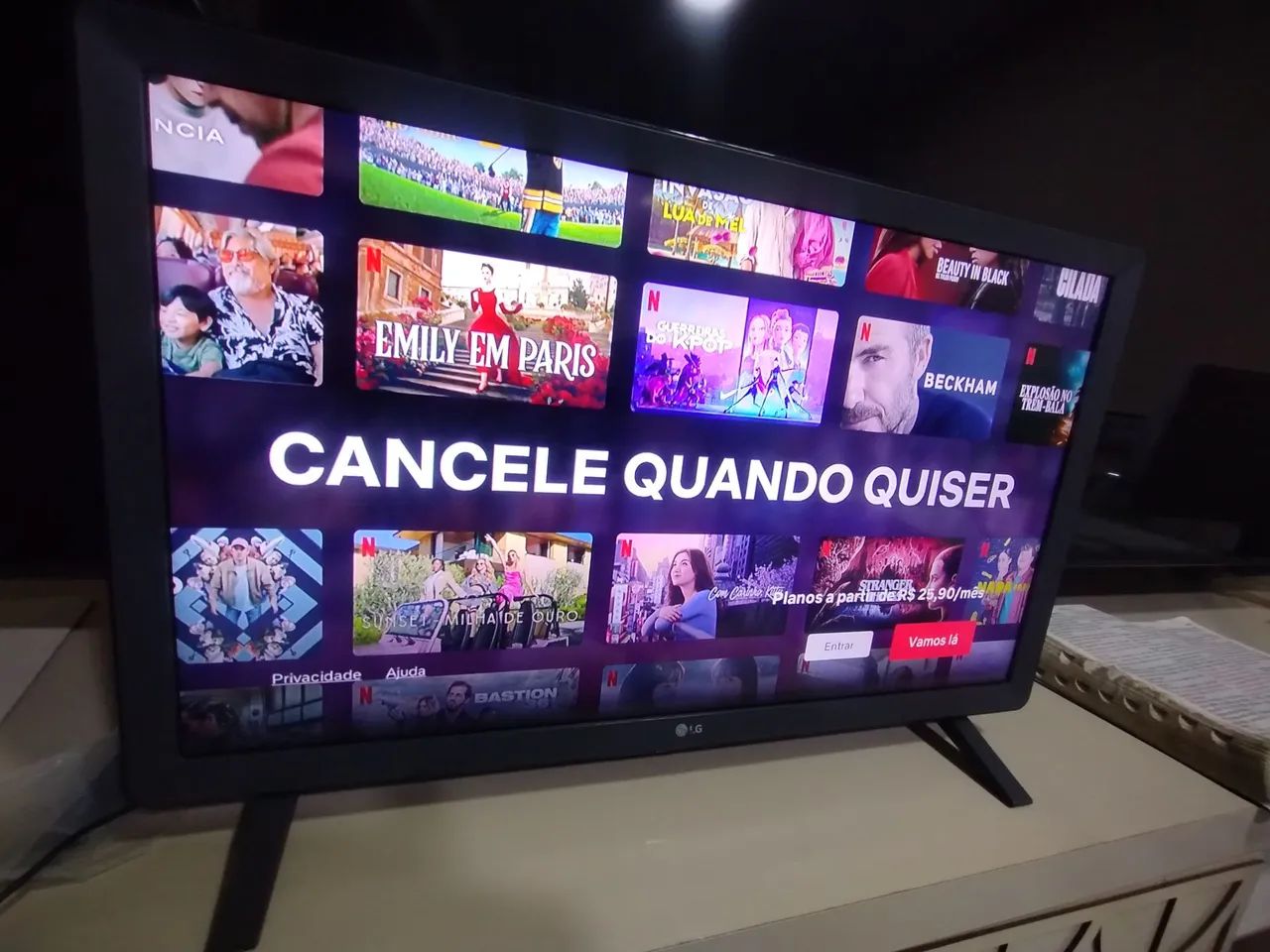 TV LG SMART 24 POLEGADAS PERFEITA  - Foto 3