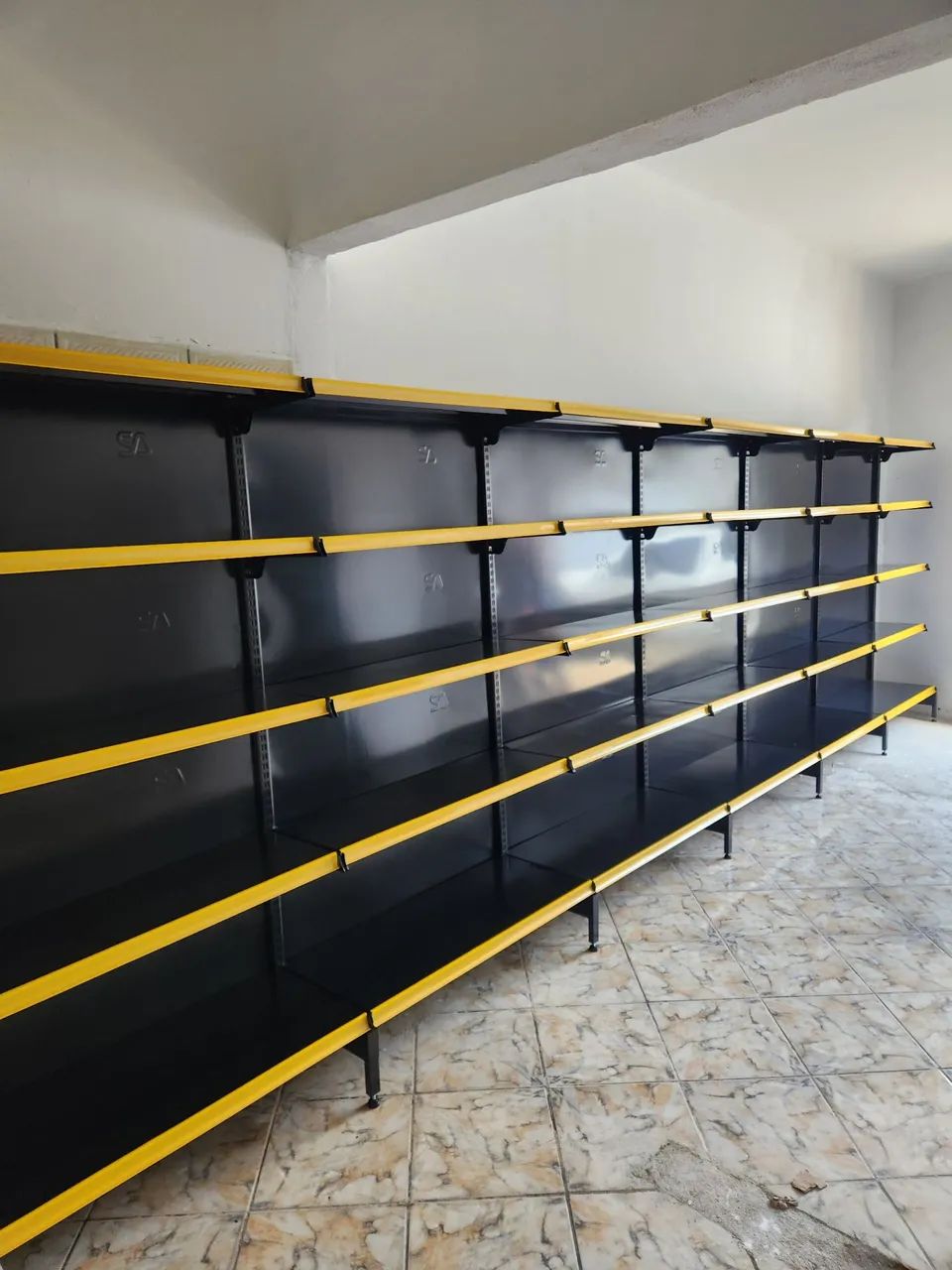 Gôndolas para supermercados - Foto 2