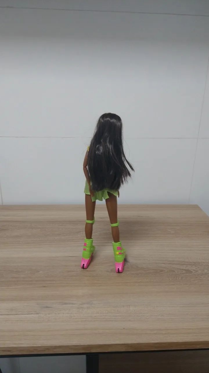 Boneca Barbie Patinadora - Foto 2