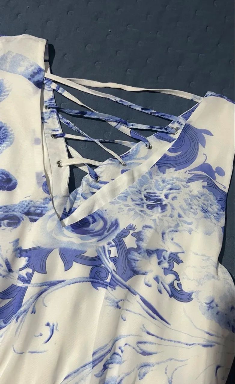 vestido longo floral branco azul - Foto 3