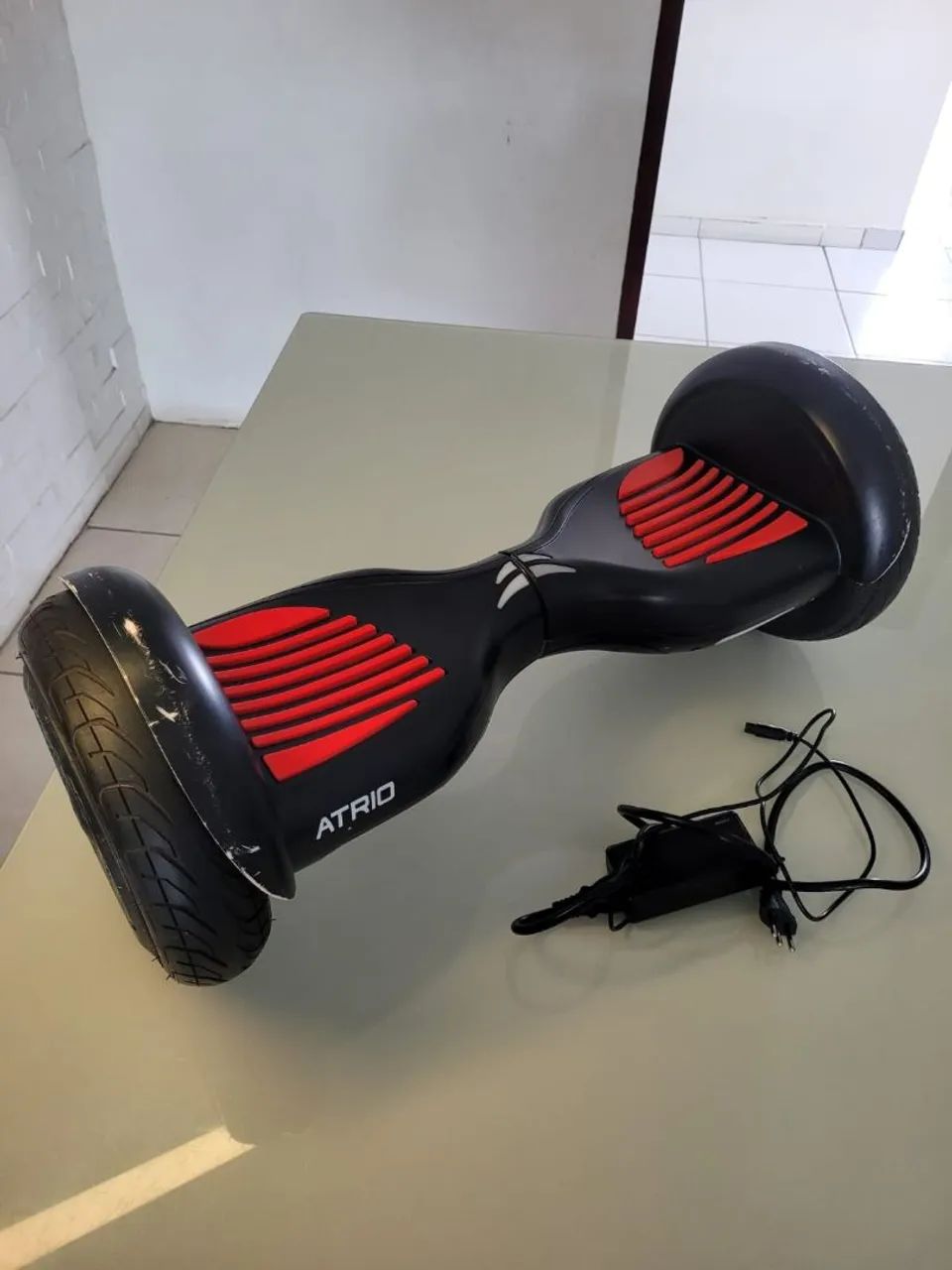 hoverboard Atrio Big Foot X  com rodas de 10 polegadas.