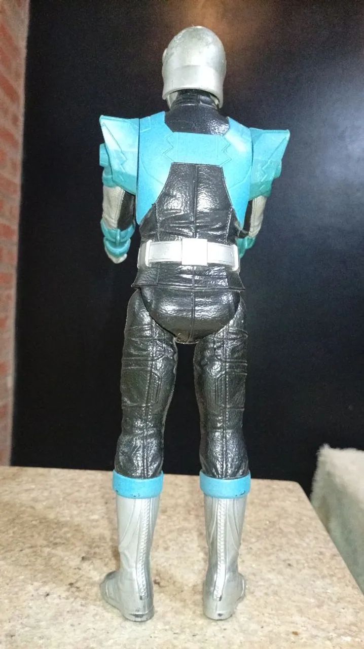 Boneco Power Rangers prateado - Foto 3