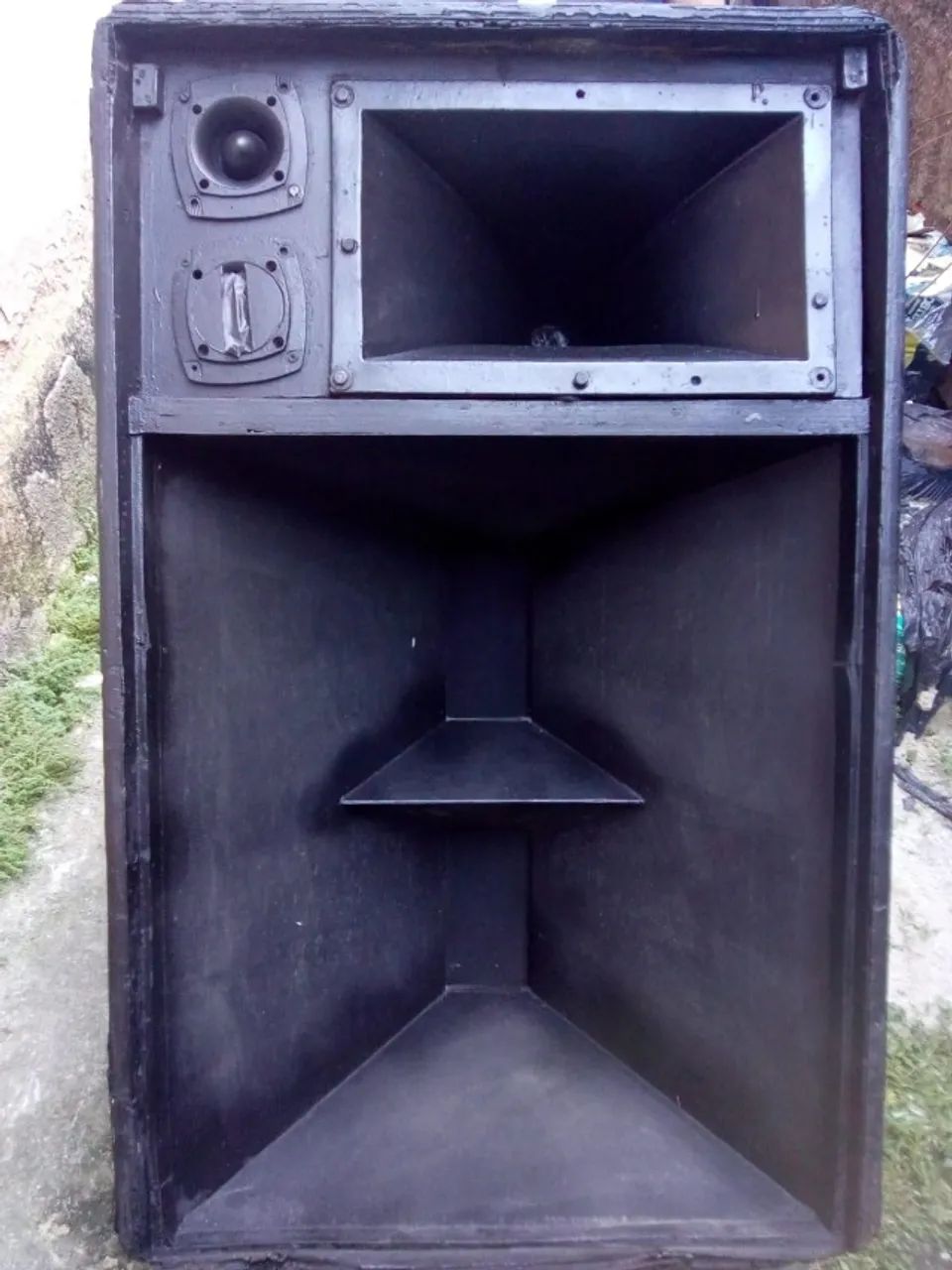 Caixa de som modelo single box (KF)