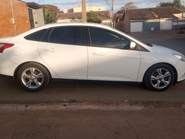 Ford Focus Focus Sedan 2.0 16V/2.0 16V Flex 4p Aut. 2015