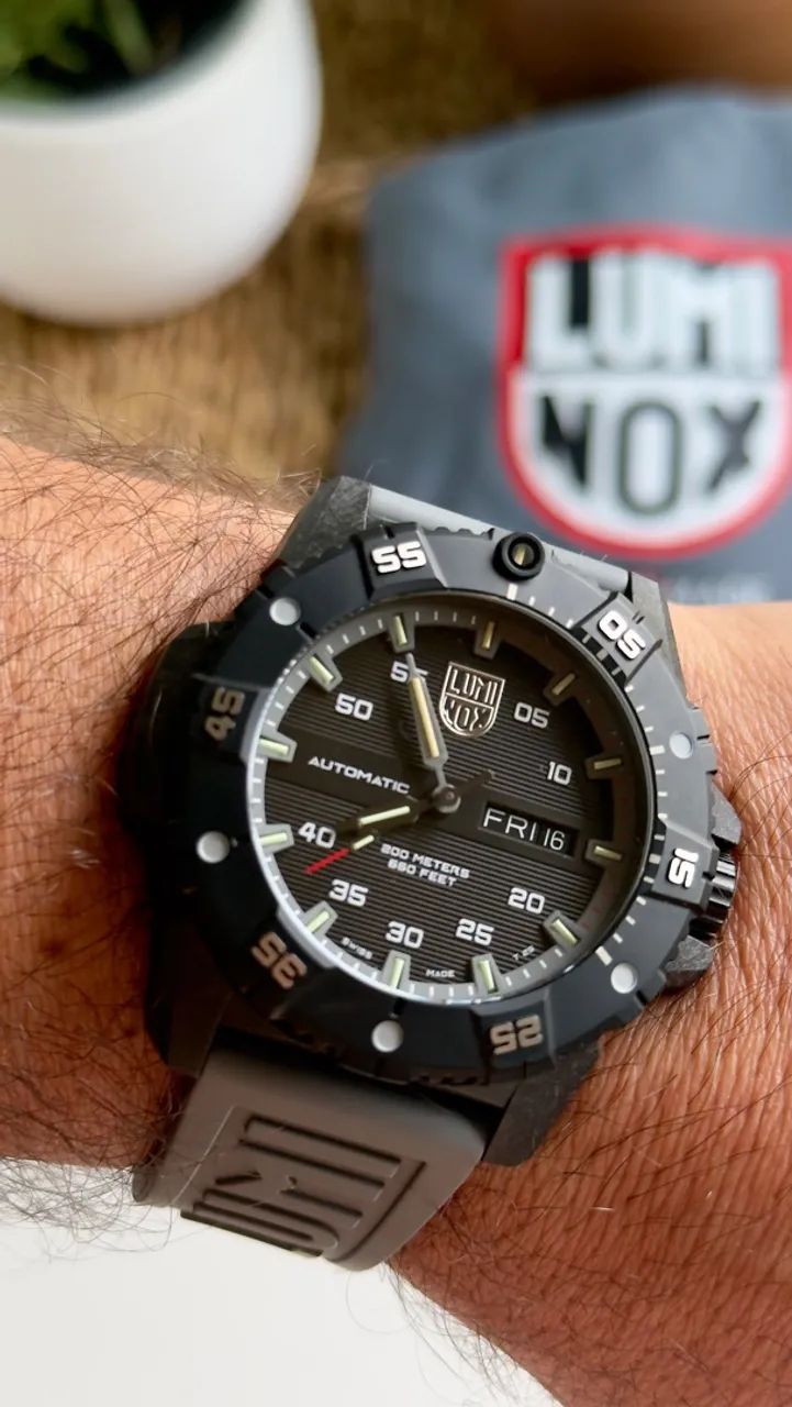 Luminox Master Carbon Seal Automático 