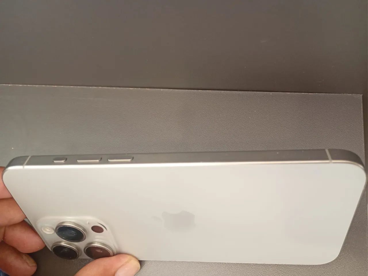 iPhone 15 pro Max - Foto 4