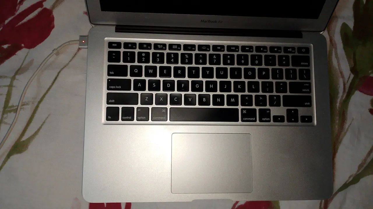 MacBook Air a1466 2015 - Foto 3