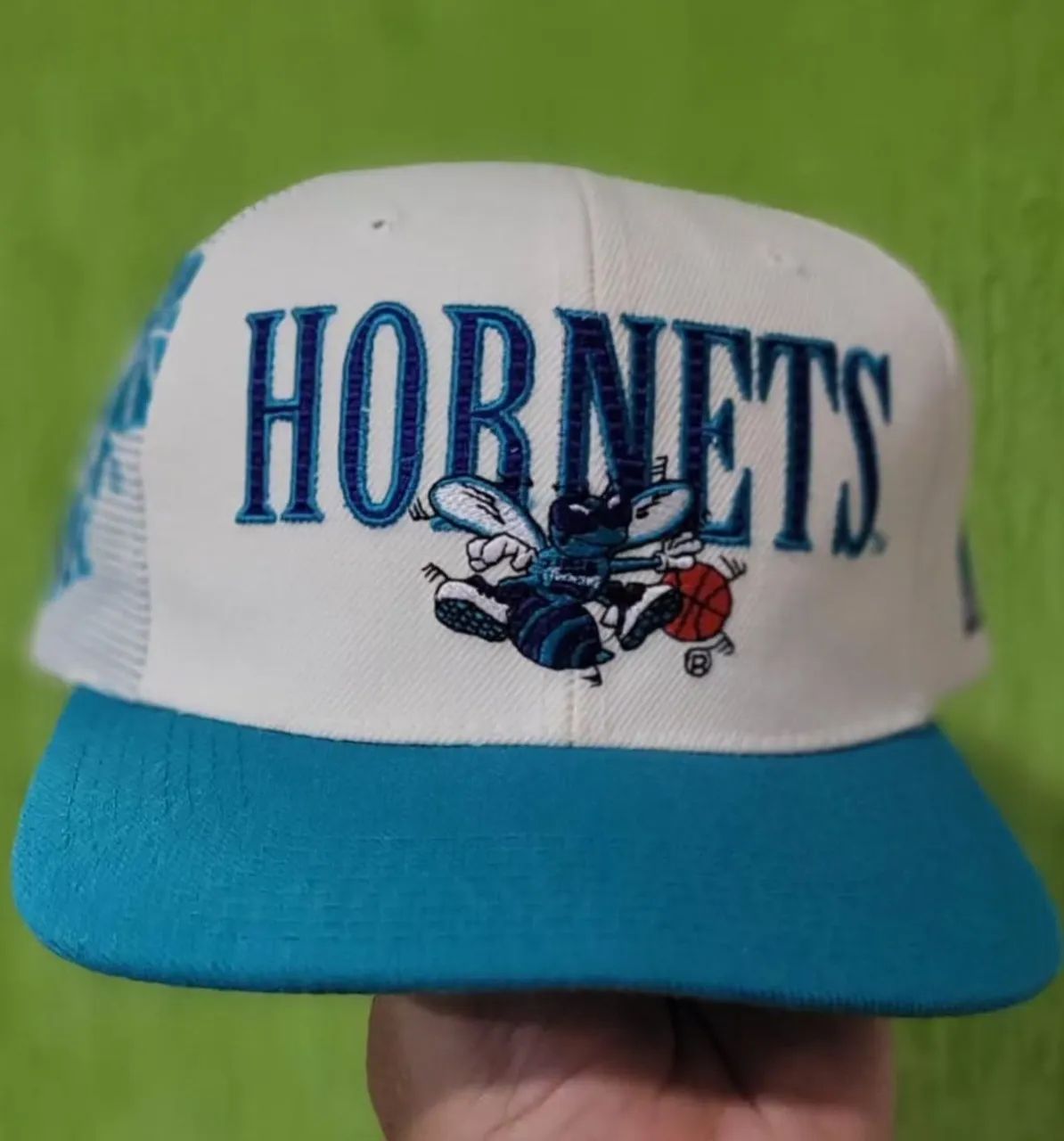 Boné anos 90 charlotte hornets laser