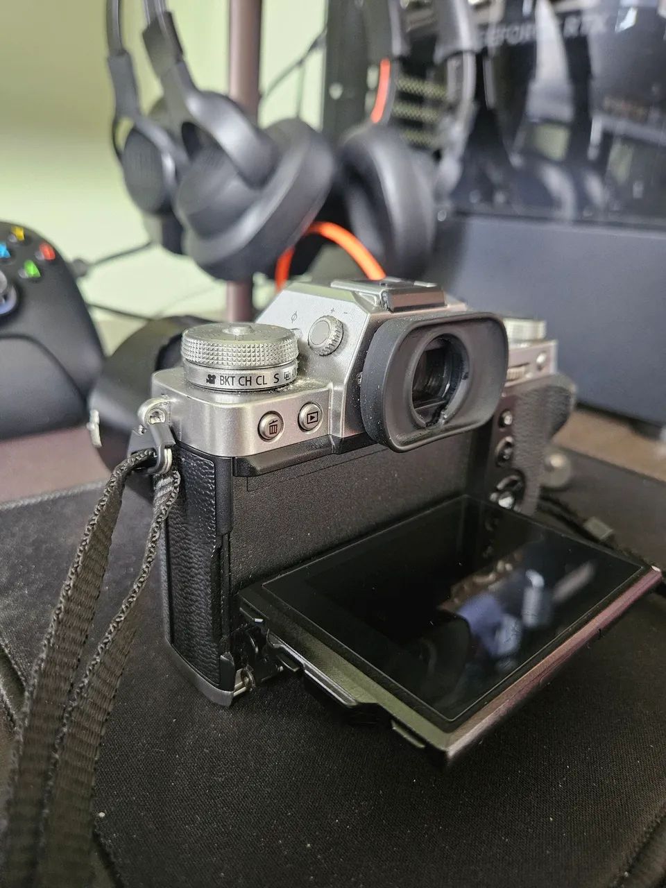 Kit Fujifilm XT3 Silver + Viltrox 33 - F1.4 - Câmeras e Filmadoras
