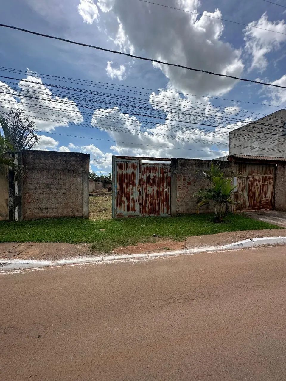 LOTE COMERCIAL NA RUA RODOBELO DA PONTE ALTA NORTE