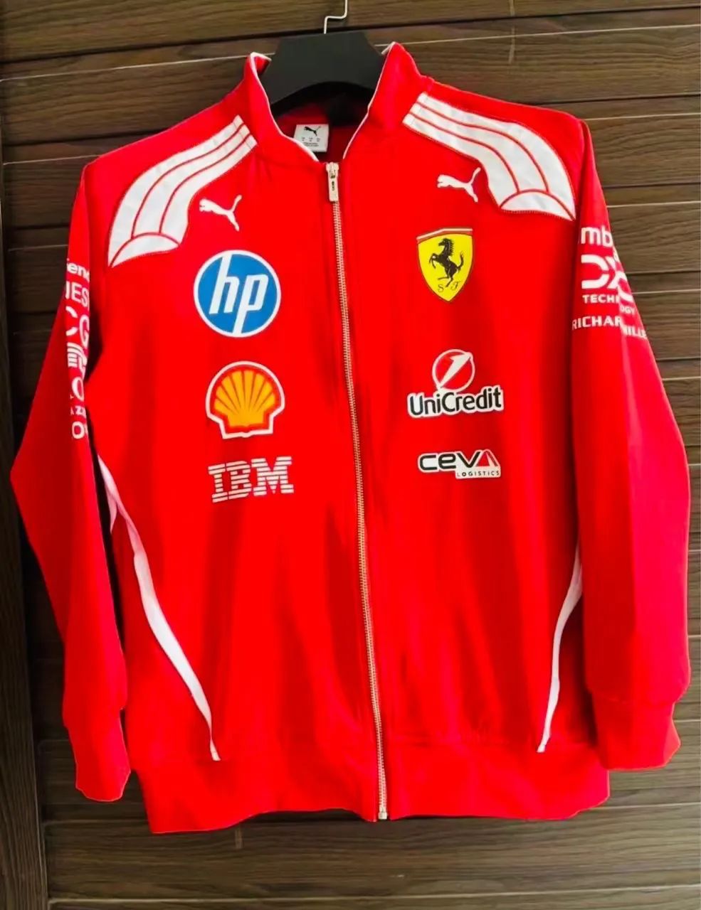 Agasalho puma Ferrari 