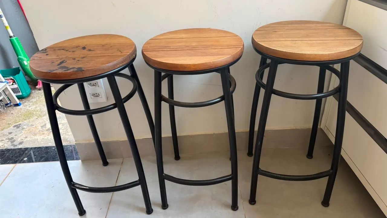  3 banquetas altas