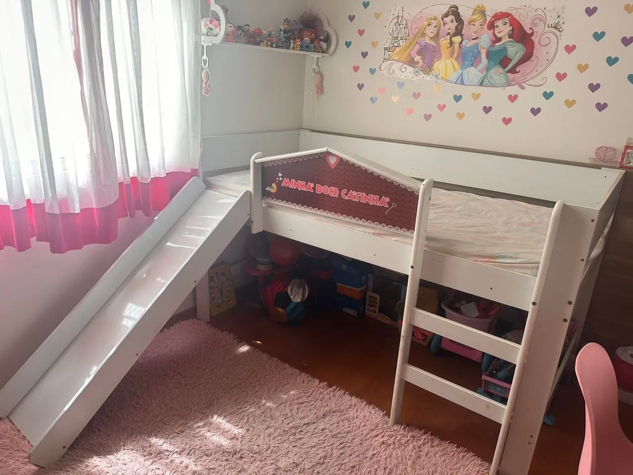 Cama infantil com escorregador!