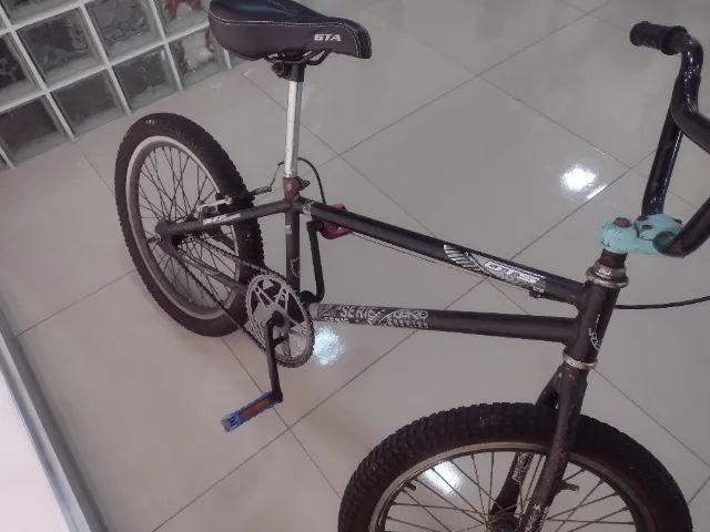 Bicicleta aro 20 preta  - Foto 2