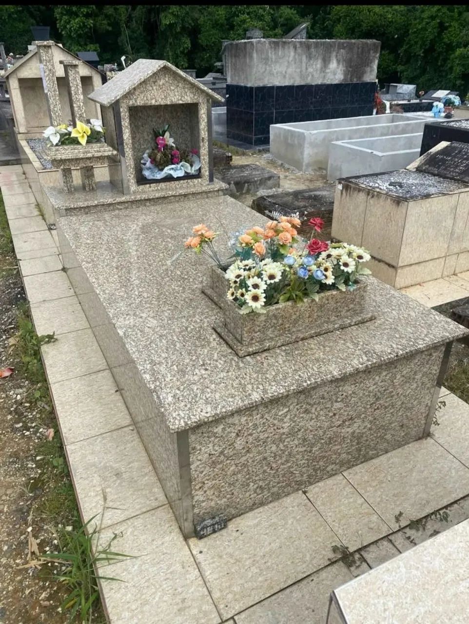 Túmulo perpétuo  - Foto 2