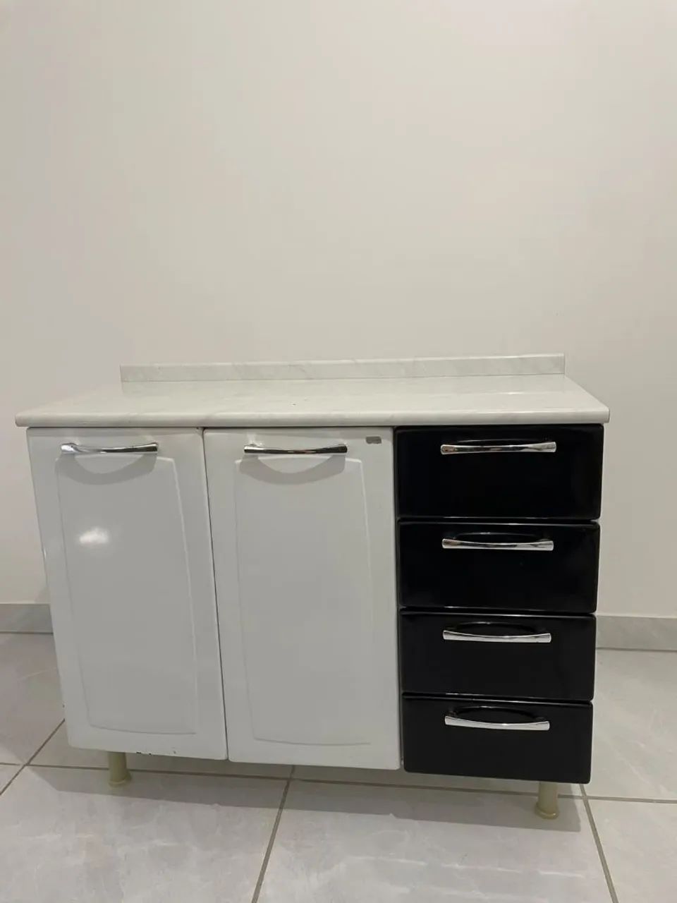 Armário Itatiaia em aço 