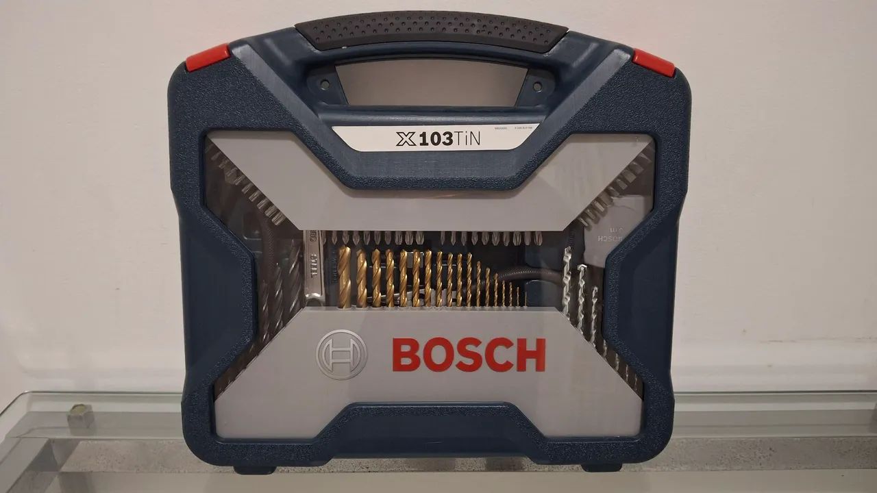 Caixa de brocas e ferramentas Bosch 