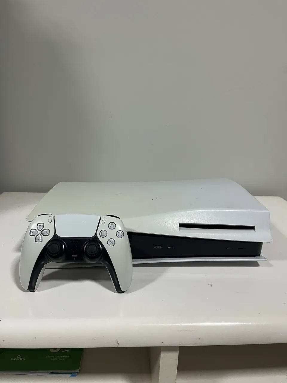Vendo ps5 slim 1T e controle - Foto 3