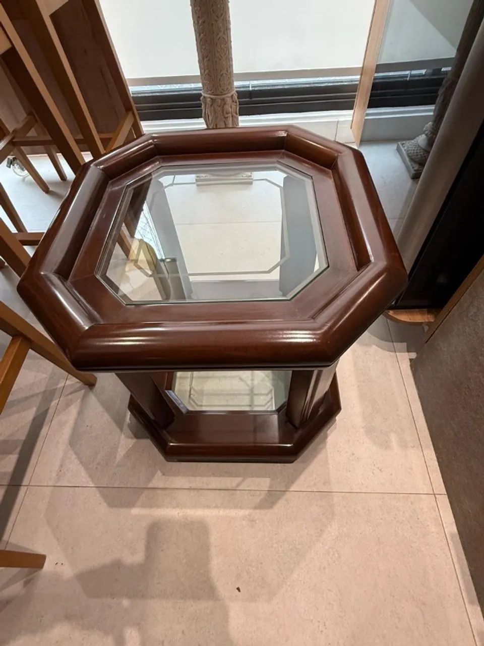 Mesa de canto quadrada madeira maciça com vidro - Foto 2