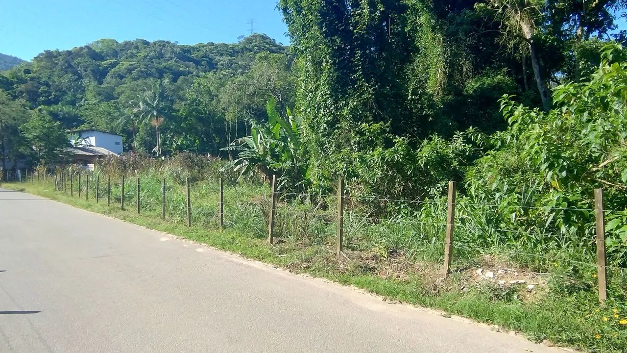 TERRENO COM EXCELENTE LOCALIZAÇÃO  - Foto 2