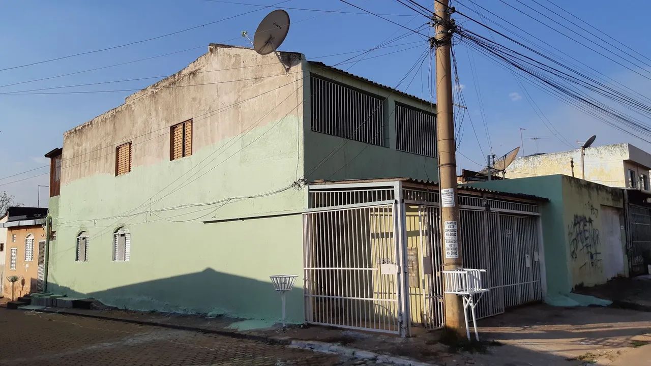Sobrado com 3 casas ceilandia Norte  - Foto 2