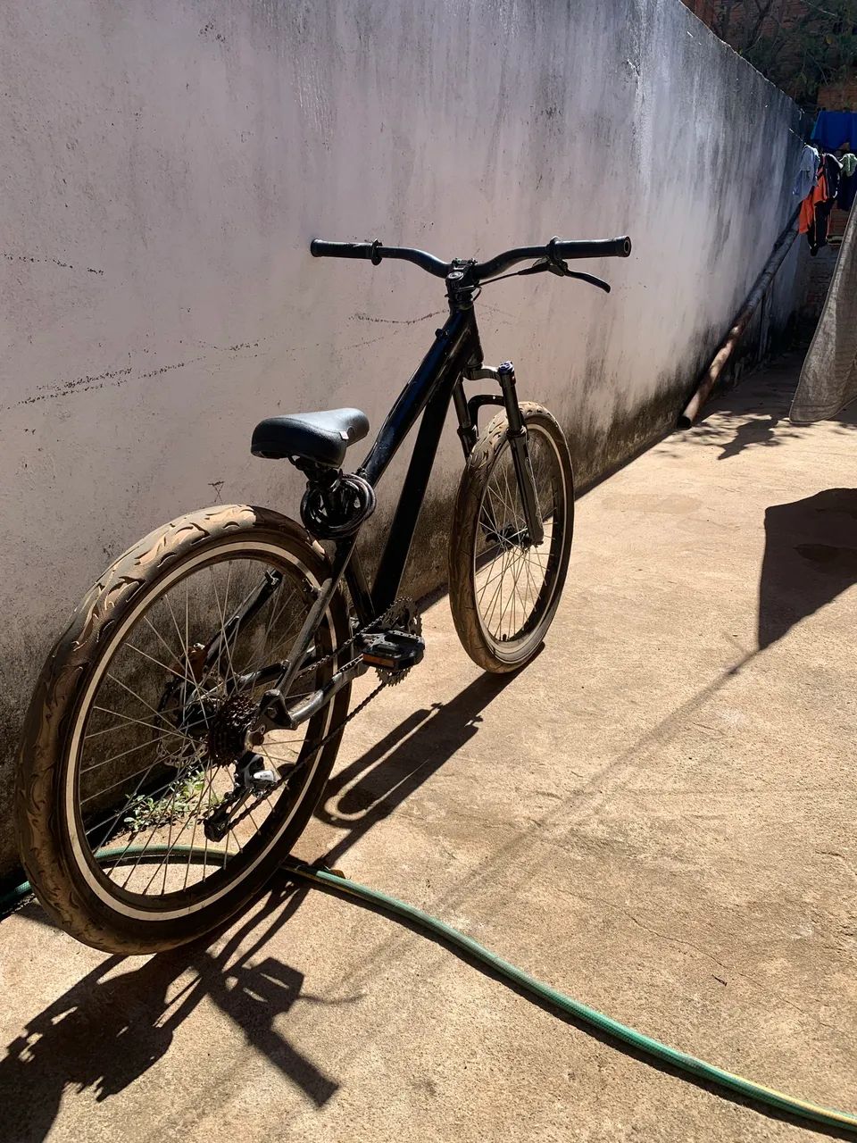 Bicicleta aro 26 em perfeito estado  - Foto 3
