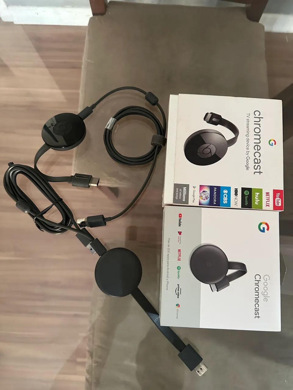 Vendo 2 google chromecast em excelente estado  - Foto 2