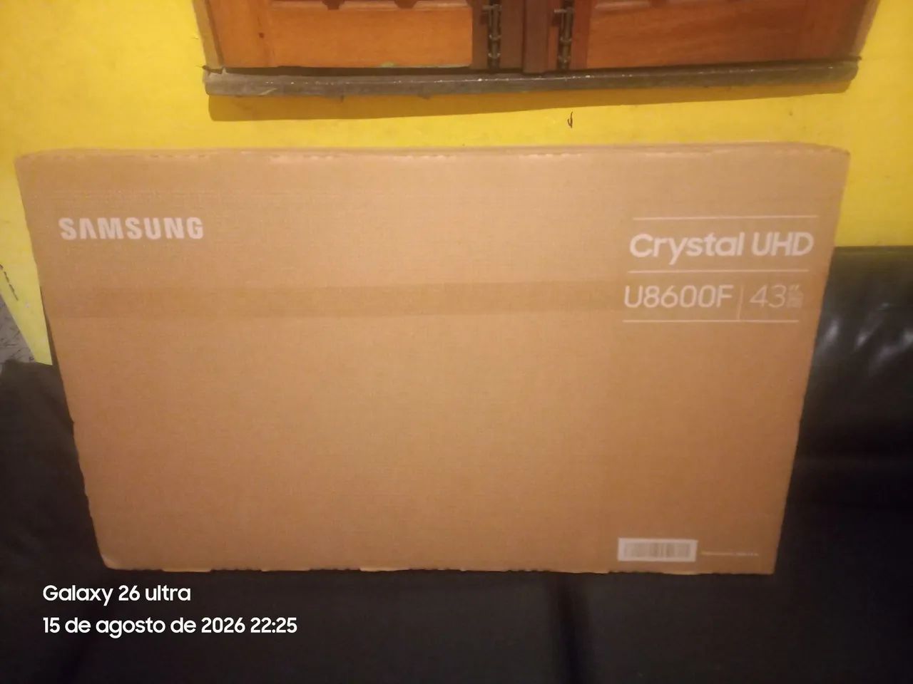 Vendo sansung cristal uhd 43 polegadas lacrada 1650 nova  - Foto 2