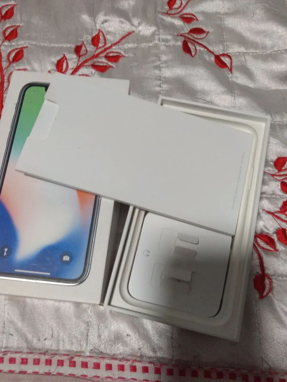 Caixa iPhone x 256 GB - Foto 2