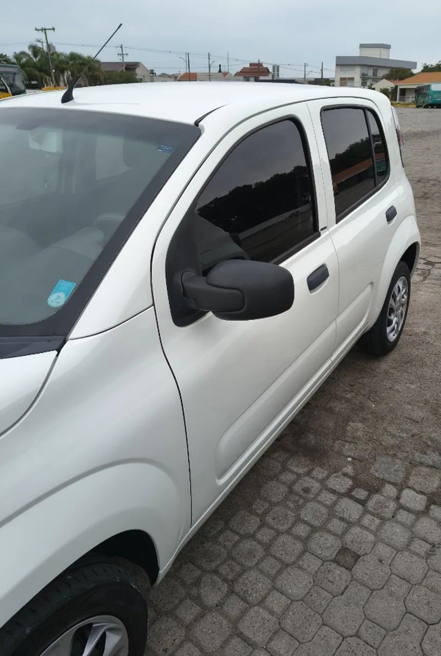 Fiat Uno Attractive 1.0 EVO Fire Flex 8V 5P 2016 - Foto 3