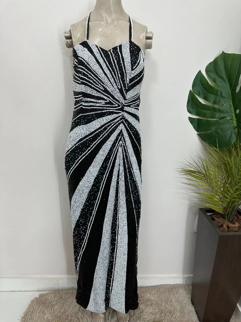 Lote de Roupas de Festa - Foto 5