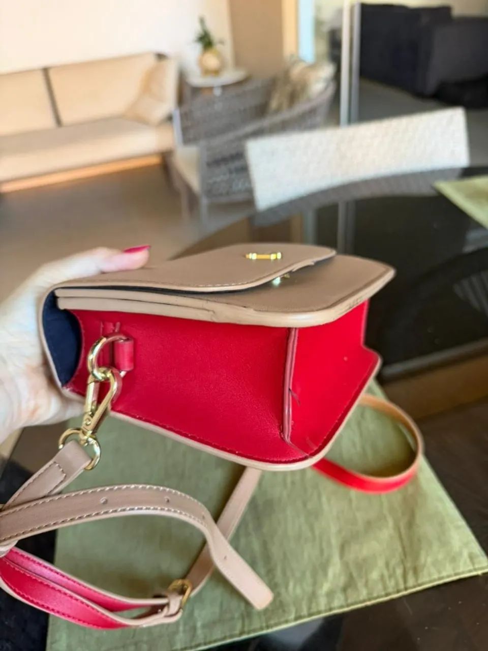Bolsa Tommy Hilfiger original em perfeito estado - Foto 4