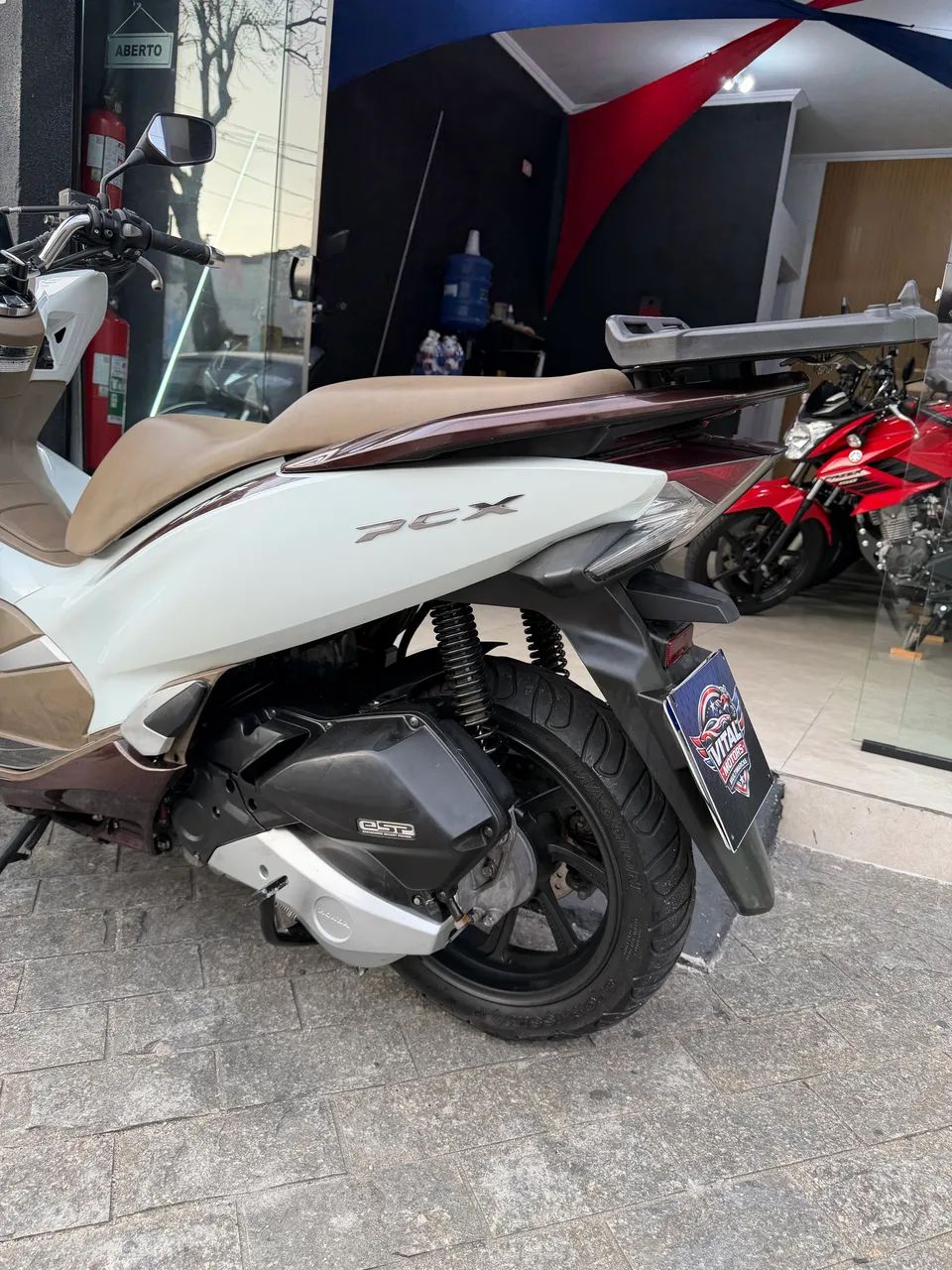 PCX DLX ABS - Foto 4