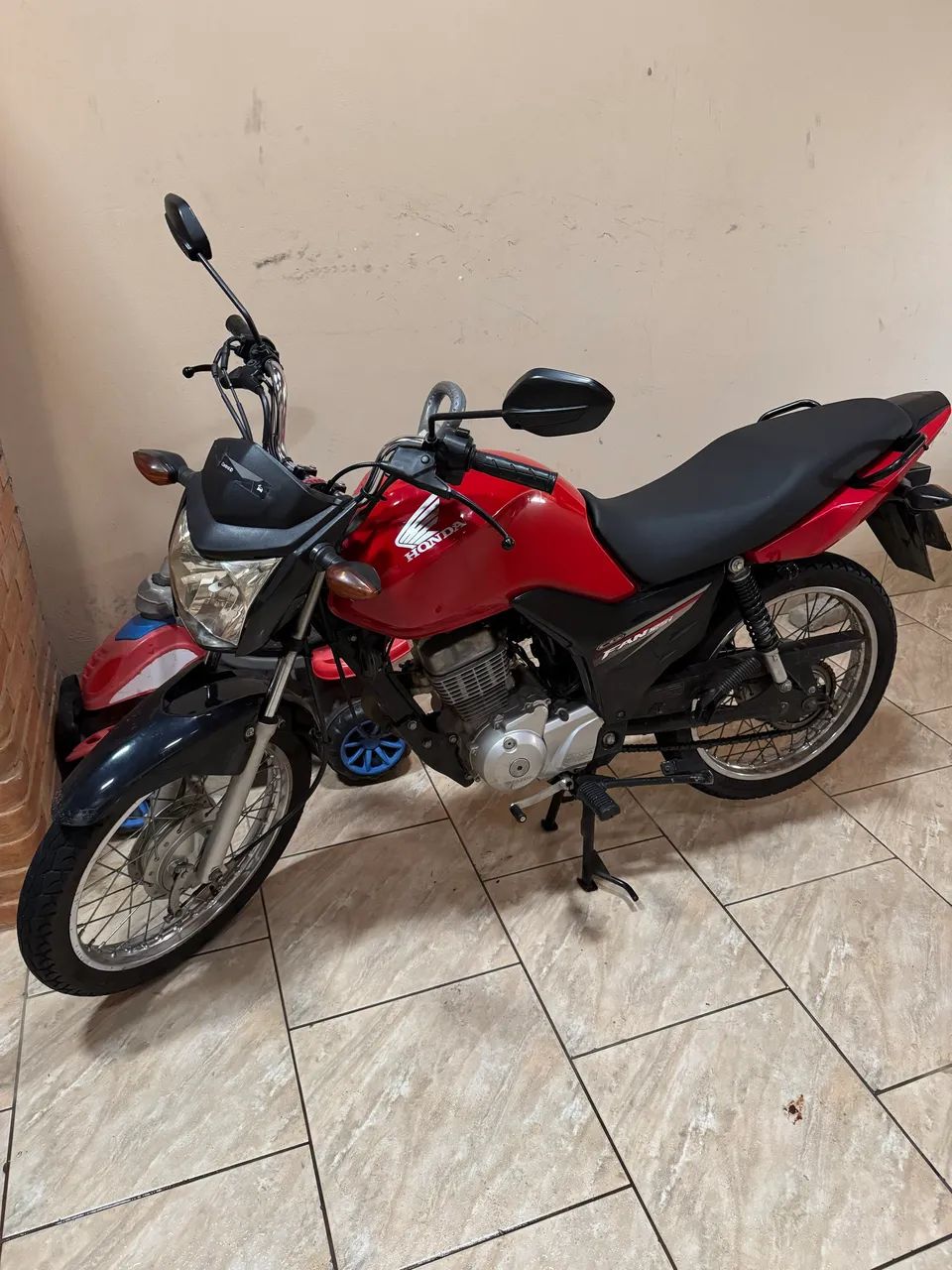 Fan 125i 2018  - Foto 2
