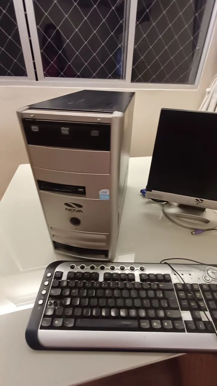Computador completo com CPU, monitor e teclado  - Foto 3