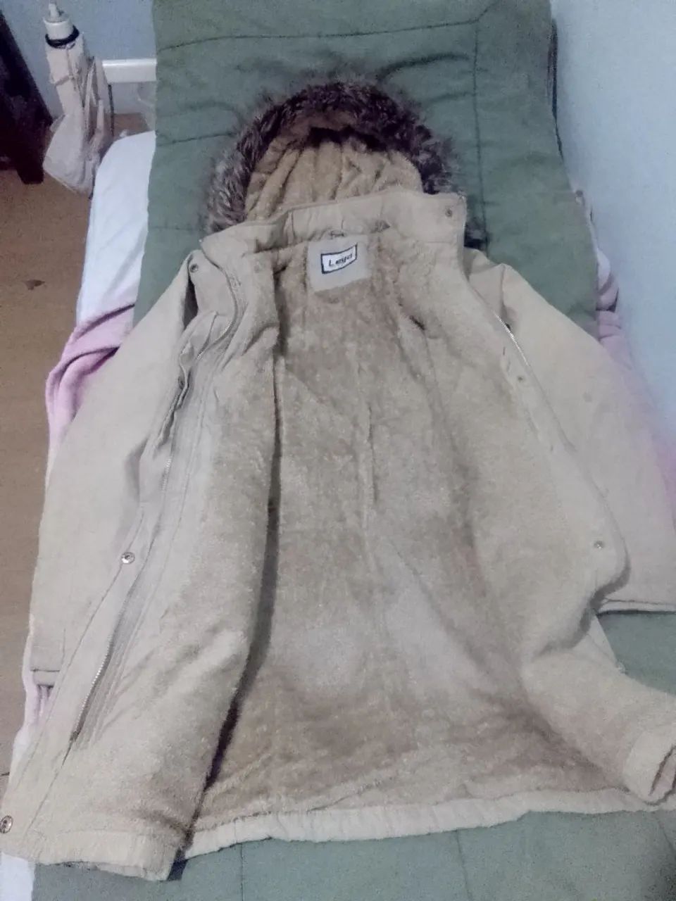 Parka forrada tamanho m - Foto 2