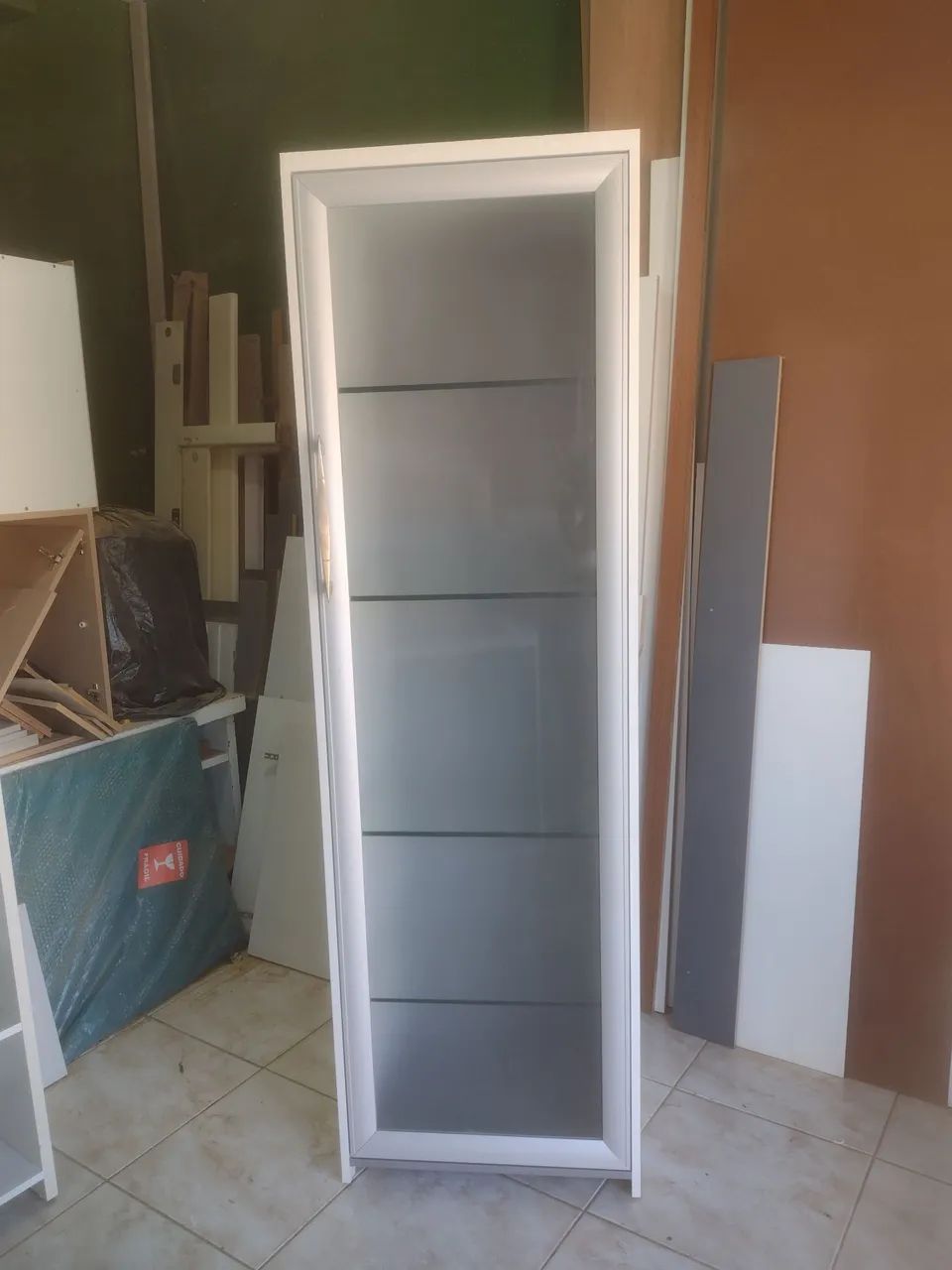 CRISTALEIRA MDF  branco ( Entrego)