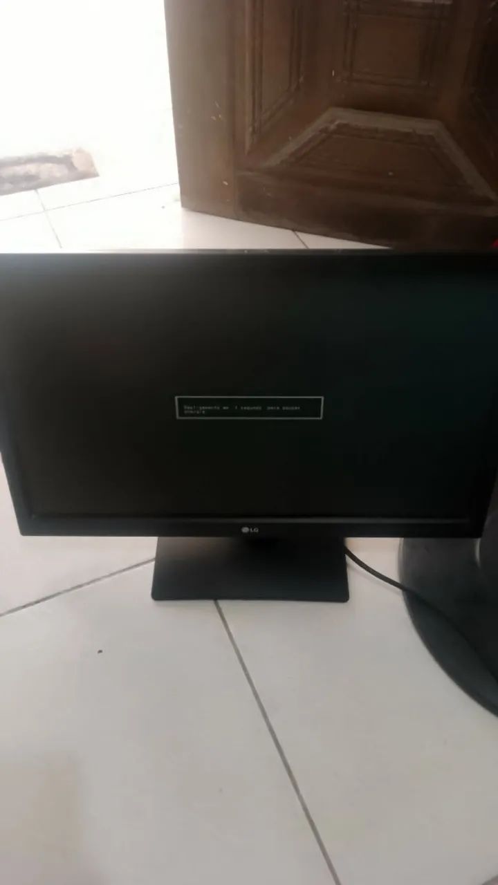 Monitor Lg de 24 Polegadas para retirada de peças