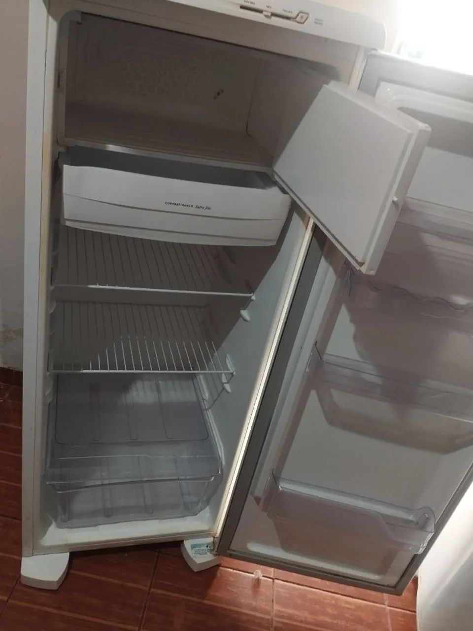 Geladeira Eletrolux  - Foto 2