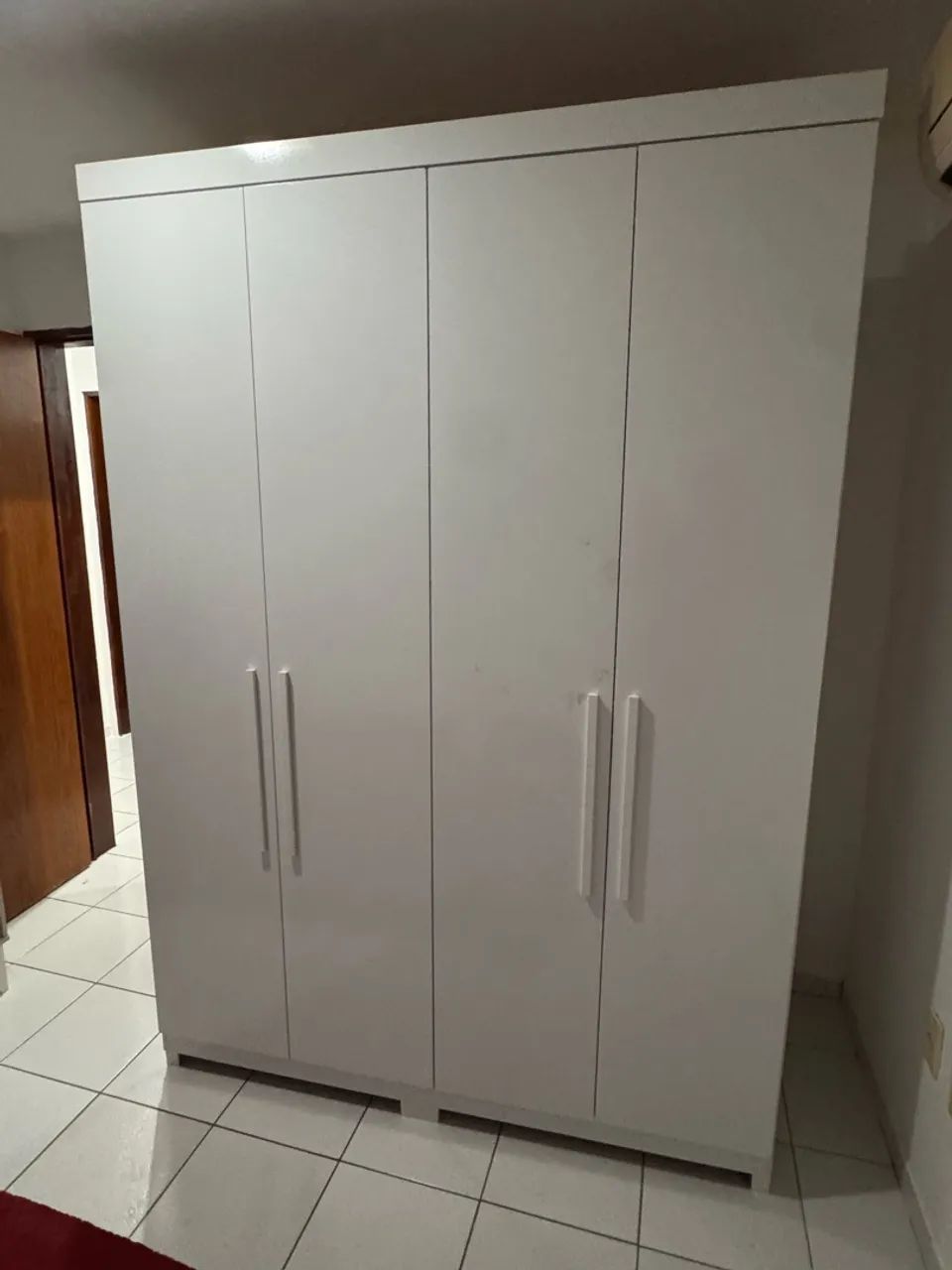Guarda roupa 4 portas 
