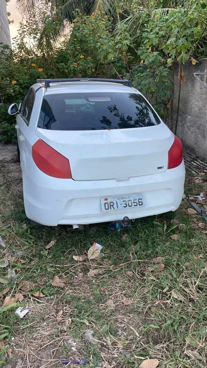 Chery Celer Hatch 1.5 16V Flex 5P 2013