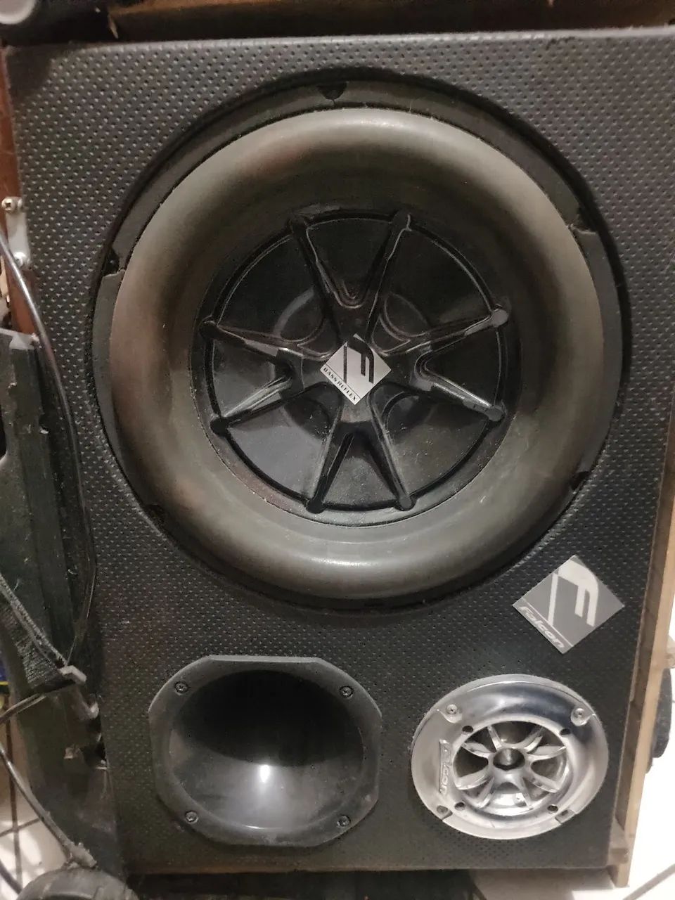 Caixa automotiva 