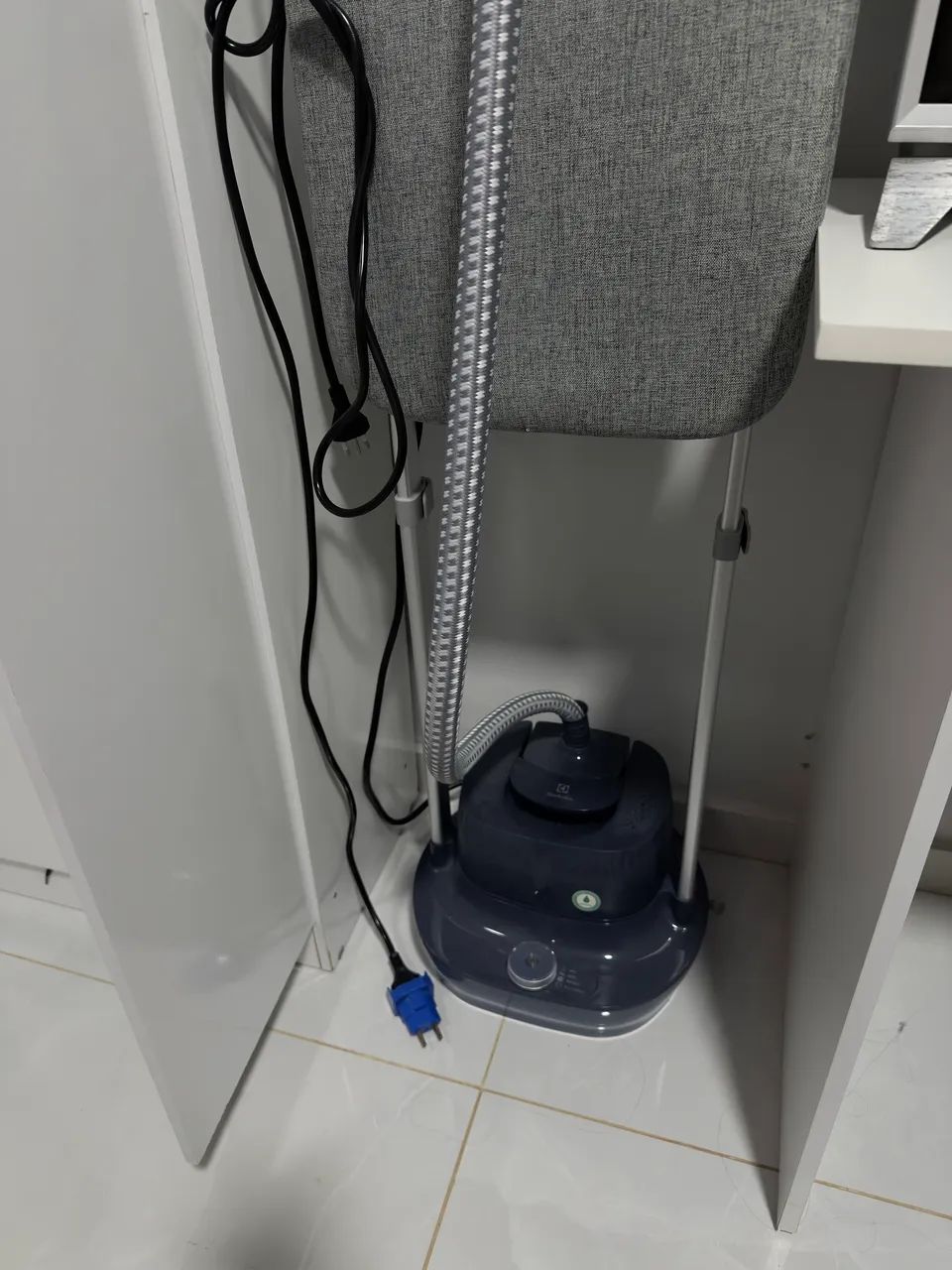 Ferro a vapor novo