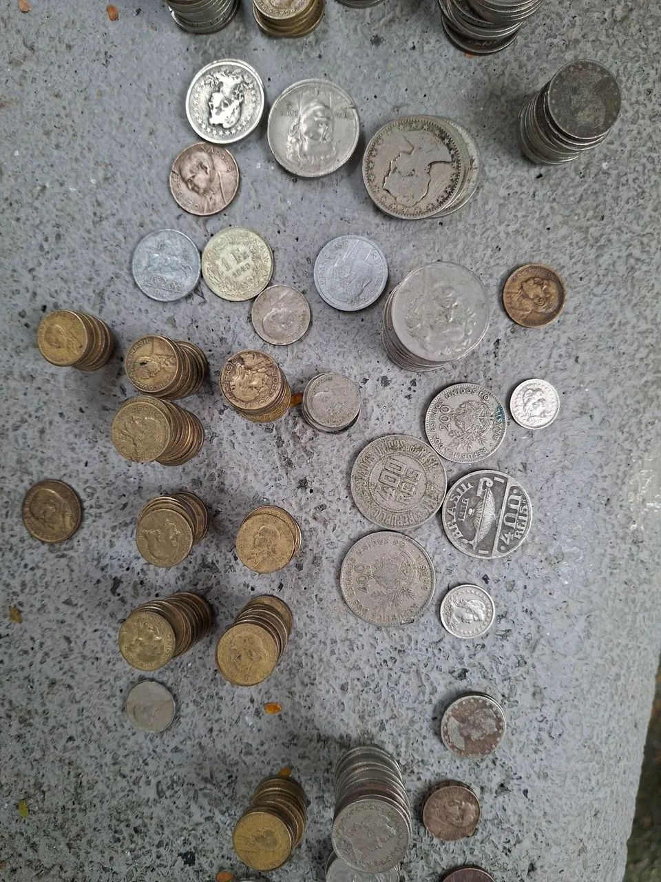 Lote de moedas antigas e raras - Foto 5