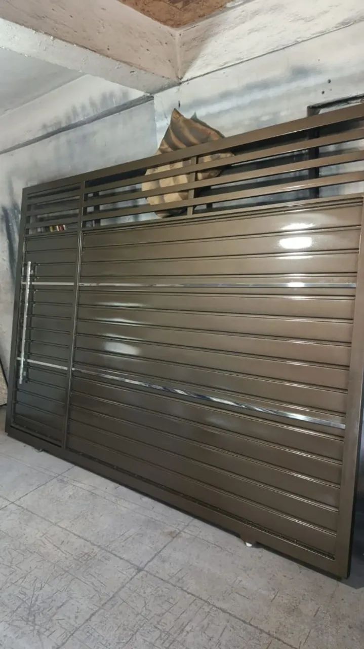 Portão com porta 