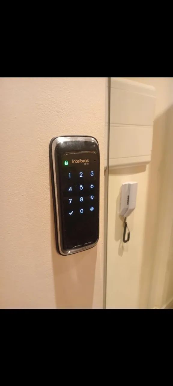 Instalação de fechadura eletrônica 