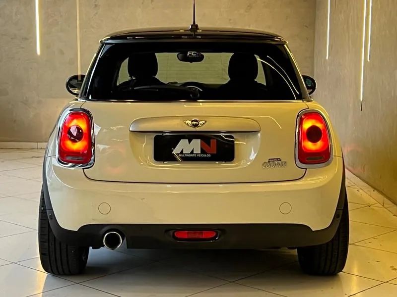 MINI Cooper 1.5 12V Twinpower Gasolina 4P Steptronic, foto 8 de 13