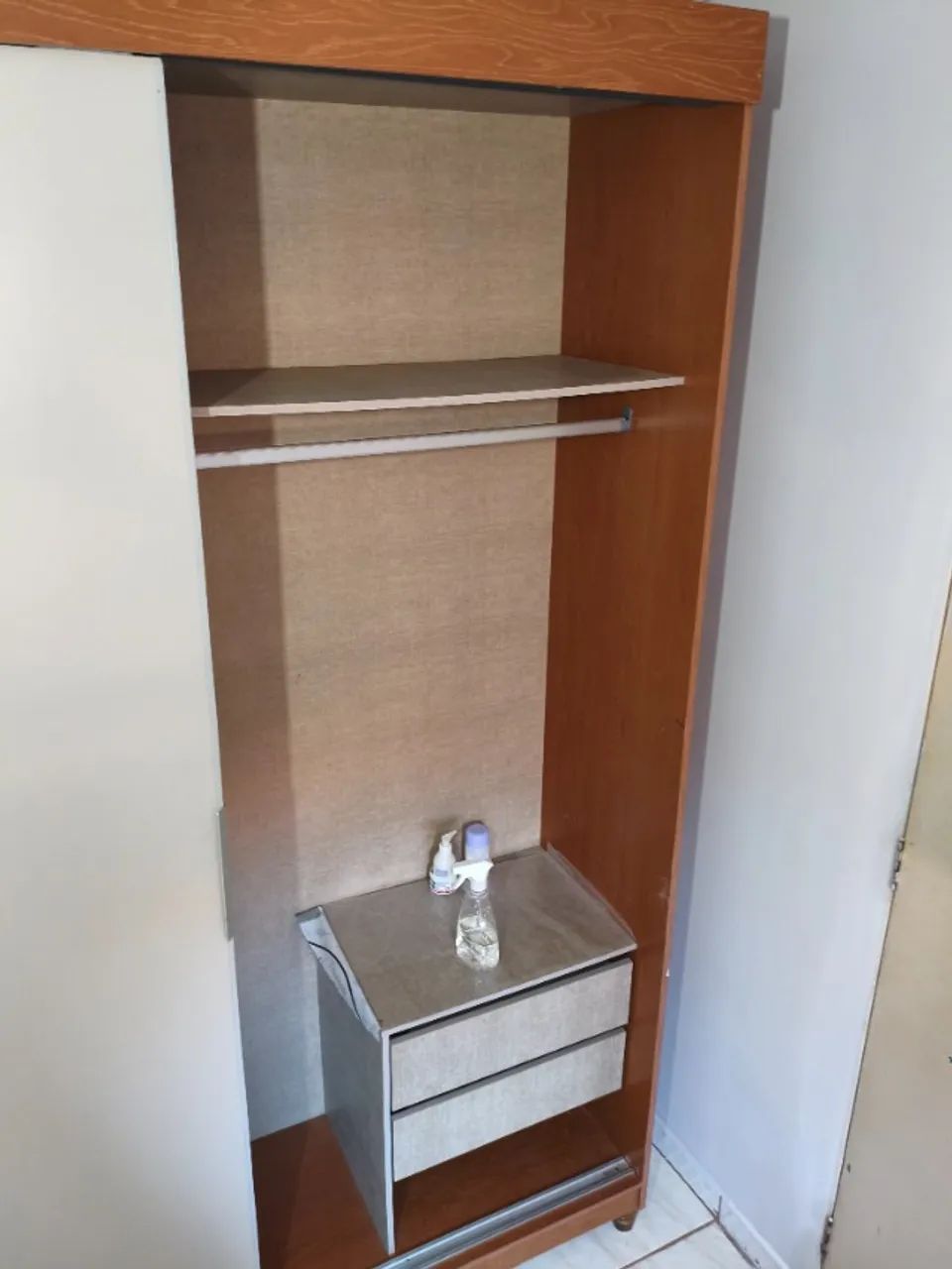 Guarda roupa 2 portas  - Foto 2
